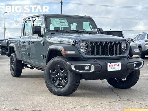 2026 Jeep Gladiator Sport