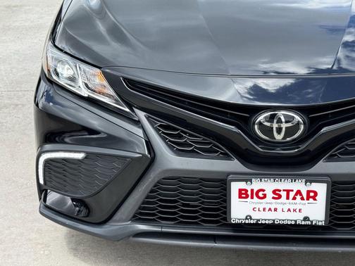 Midnight Black Metallic 2023 Toyota Camry SE