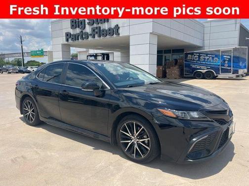 Midnight Black Metallic 2023 Toyota Camry SE