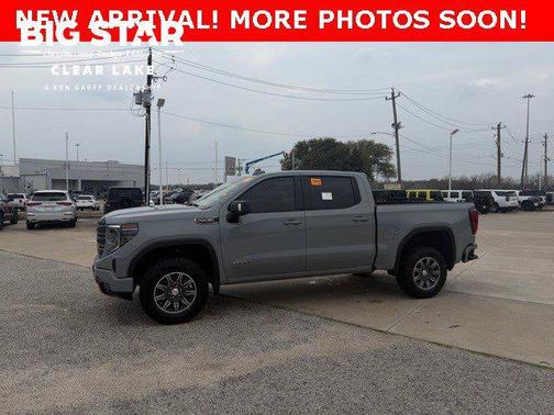 2025 GMC Sierra 1500 AT4