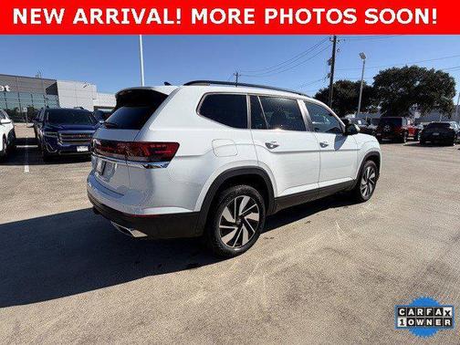 2025 Volkswagen Atlas 2.0T SE w/Technology