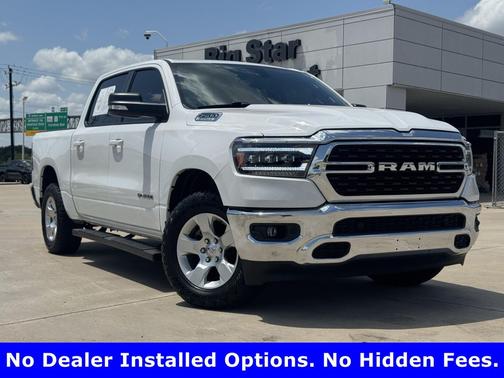 Bright White Clearcoat 2022 RAM 1500 Big Horn/Lone Star