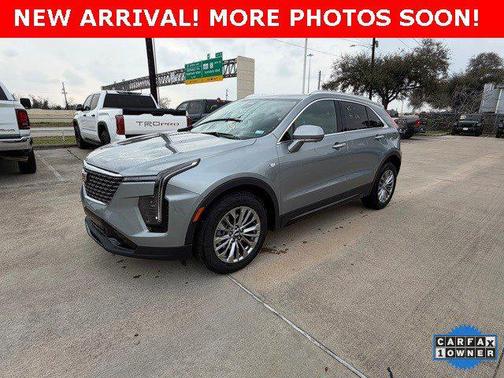 2025 Cadillac XT4 Premium Luxury