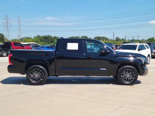2023 Toyota Tundra Platinum