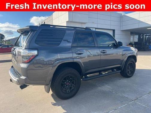 Magnetic Gray Metallic 2019 Toyota 4Runner SR5