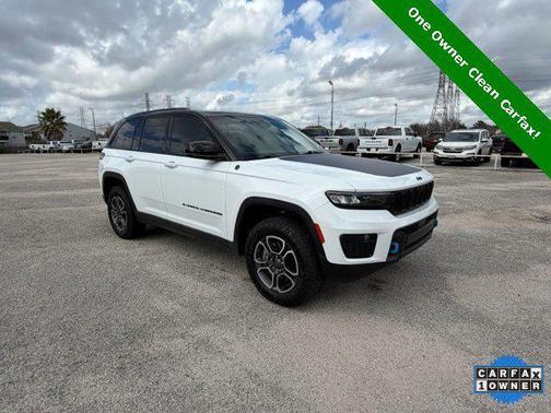 2022 Jeep Grand Cherokee 4xe Trailhawk