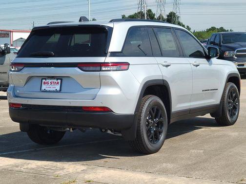 2025 Jeep Grand Cherokee Altitude