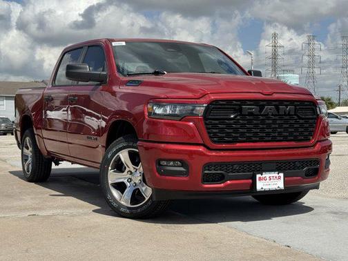 Molten Red Pearlcoat 2026 RAM 1500 Express