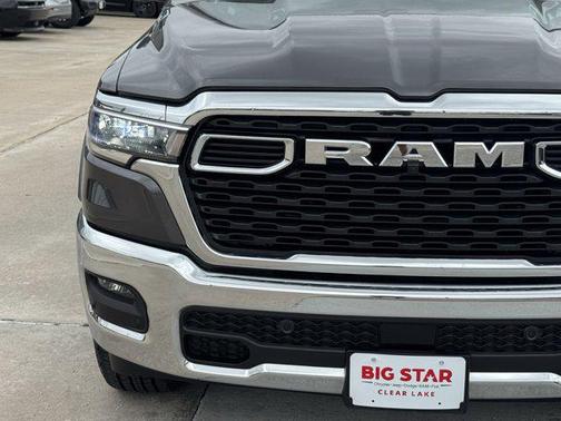 Granite Crystal Metallic Clearcoat 2025 RAM 1500 Big Horn/Lone Star