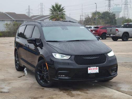 2026 Chrysler Pacifica L