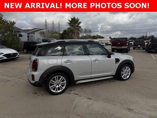 2022 MINI Countryman Cooper