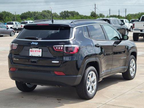 2025 Jeep Compass Latitude