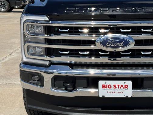 2024 Ford F-250 LARIAT 4WD Crew Cab 6.75' Box