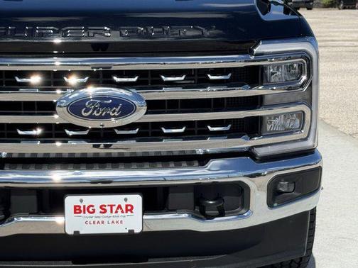 2024 Ford F-250 LARIAT 4WD Crew Cab 6.75' Box