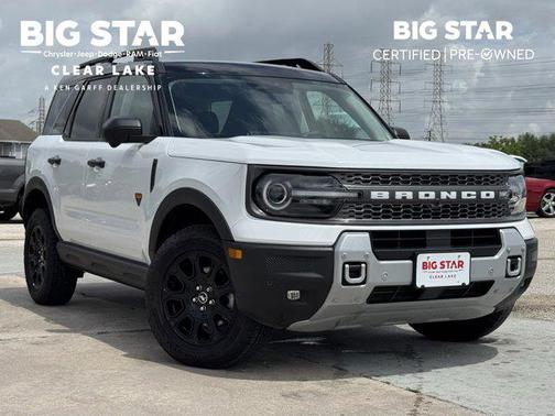 Oxford White 2025 Ford Bronco Sport Badlands