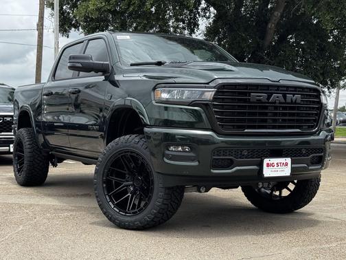 Serrano Green Metallic 2026 RAM 1500 Laramie