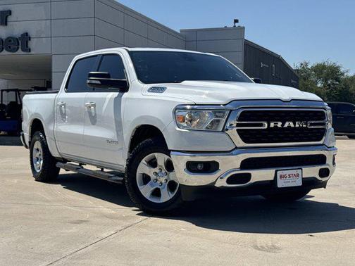 Bright White Clearcoat 2022 RAM 1500 Lone Star
