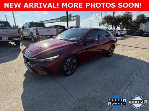 2024 Hyundai ELANTRA SEL