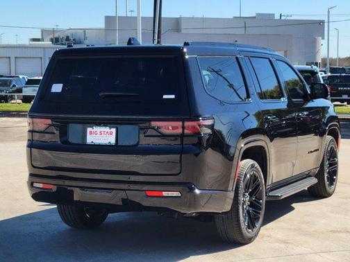 2025 Jeep Wagoneer Series II Carbide