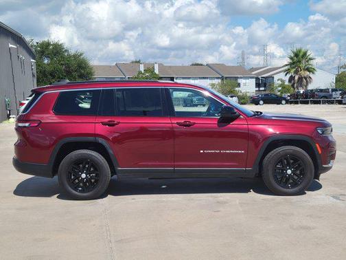 2024 Jeep Grand Cherokee L Laredo