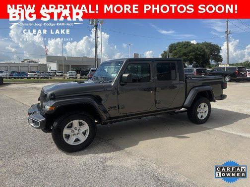 2022 Jeep Gladiator Sport S