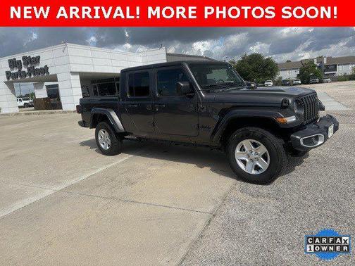 2022 Jeep Gladiator Sport S