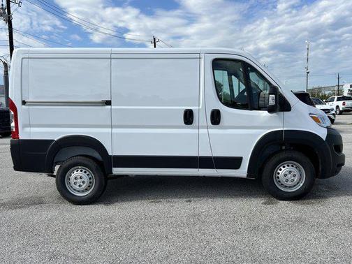 2026 RAM ProMaster 1500 Low Roof