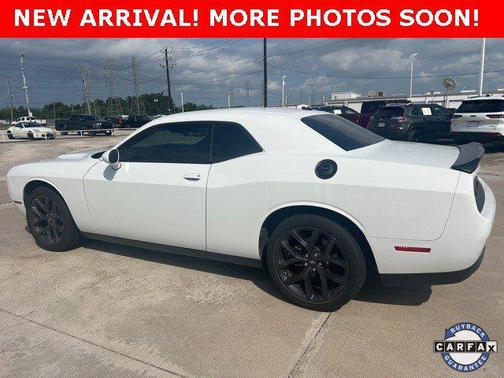 2022 Dodge Challenger SXT