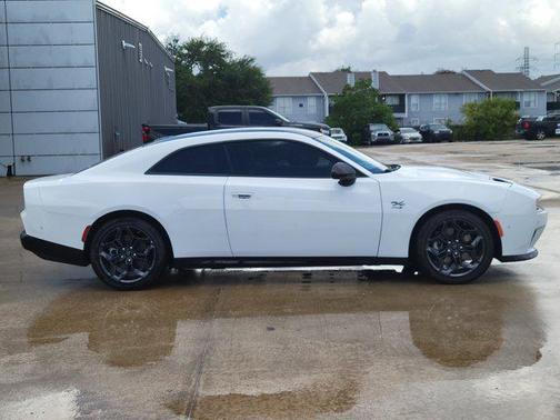 2025 Dodge Charger Daytona R/T