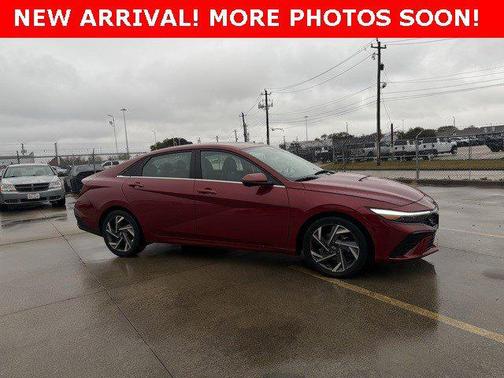2024 Hyundai ELANTRA Limited
