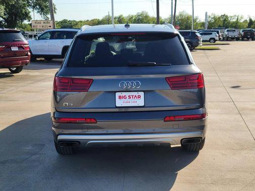 2019 Audi Q7 45 Premium