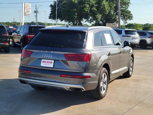 2019 Audi Q7 45 Premium