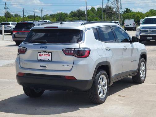 2025 Jeep Compass Latitude