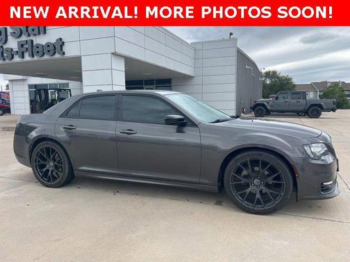 2020 Chrysler 300 Touring