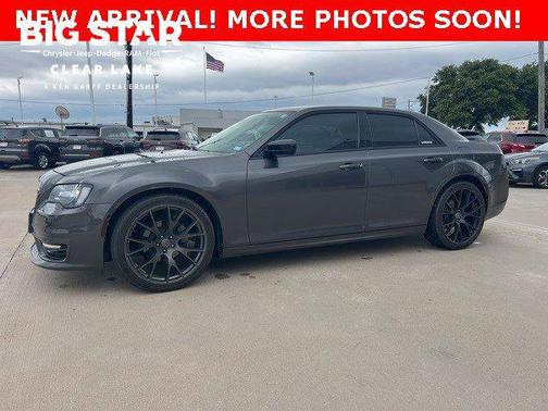 2020 Chrysler 300 Touring