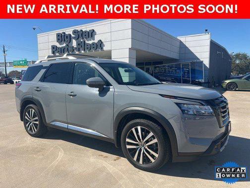 2023 Nissan Pathfinder Platinum