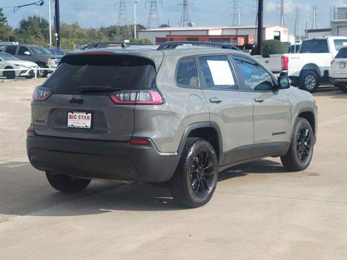 2023 Jeep Cherokee Altitude