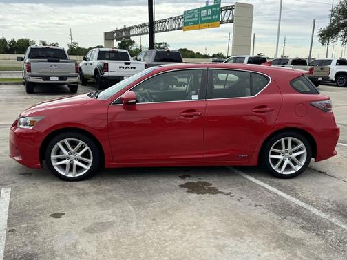 Red Line 2016 Lexus CT 200h Base