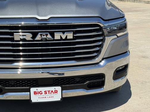 Billet Silver Metallic Clearcoat 2025 RAM 1500 Laramie