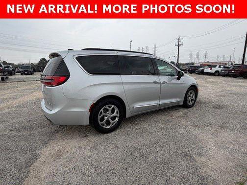 2023 Chrysler Pacifica Limited