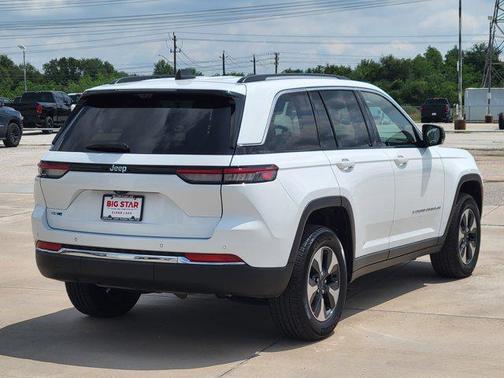 2022 Jeep Grand Cherokee 4xe Base