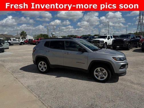 Gray 2024 Jeep Compass Latitude