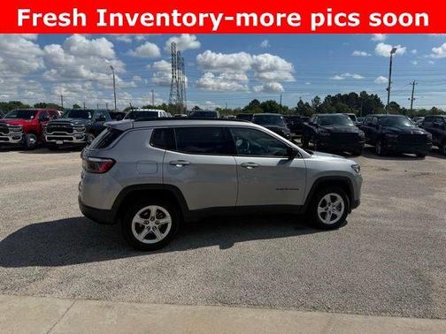Gray 2024 Jeep Compass Latitude