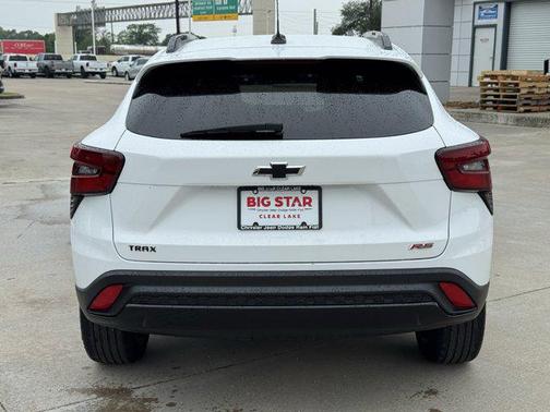 Summit White 2024 Chevrolet Trax 2RS
