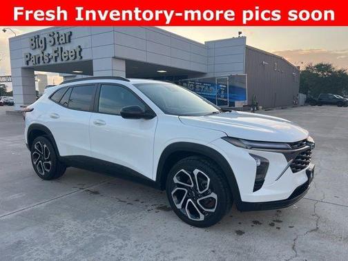 Summit White 2024 Chevrolet Trax 2RS