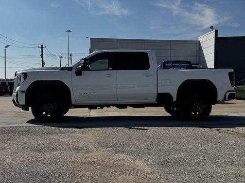 2025 GMC Sierra 2500 AT4