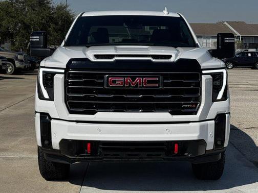 2025 GMC Sierra 2500 AT4