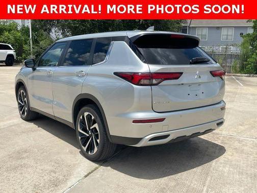 2024 Mitsubishi Outlander SE FWD