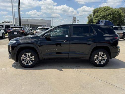 Mosaic Black Metallic 2025 Chevrolet Equinox 1LT
