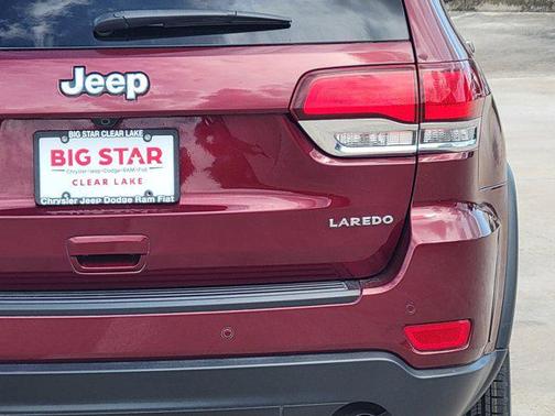 2020 Jeep Grand Cherokee Laredo